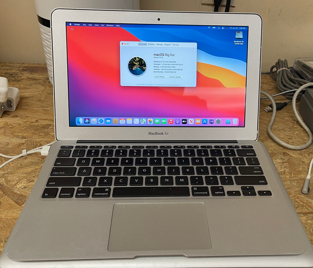 Apple MacBook Air 11-inch April 2012 1.6GHz Intel Core i5 (MC968LL