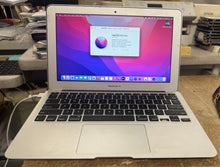 Apple MacBook Air 11-inch September 2016 1.6GHz Dual-Core Intel Core i5 (MJVM2LL/A)