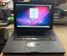 Apple MacBook 13-inch BLACK Early 2006 2GHz Intel Core Duo (MA472LL/A)