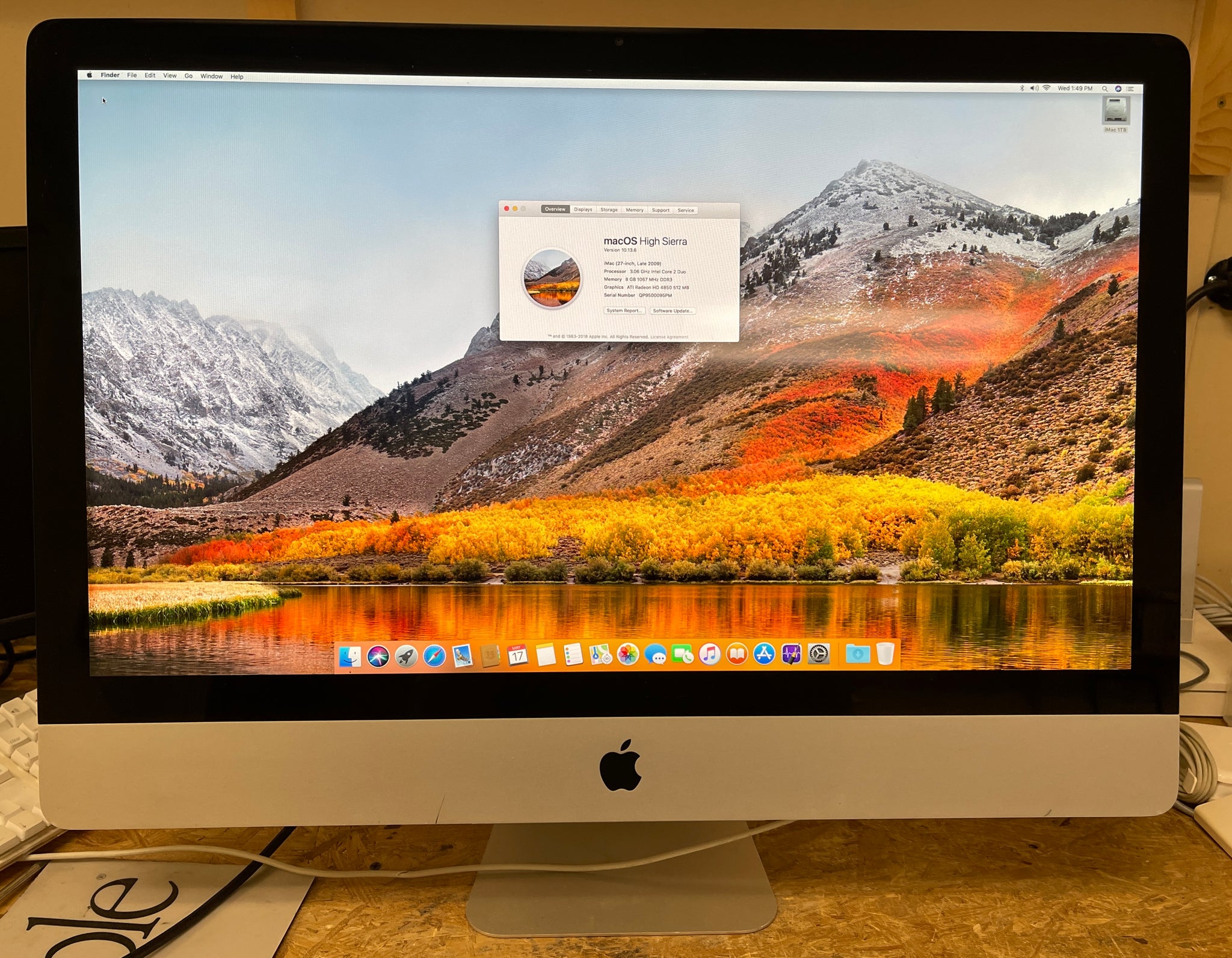 Apple iMac 21.5-inch Late 2009 3.06GHz Intel Core 2 Duo (MB950LL/A