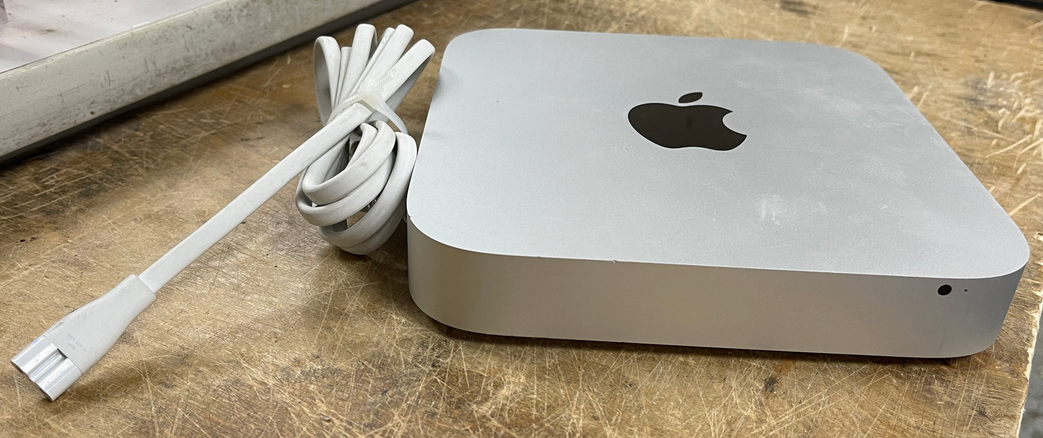 Apple Mac mini September 2015 1.4GHz Dual-Core Intel Core i5