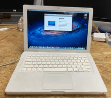 Apple MacBook 13-inch June 2007 2GHz Intel Core 2 Duo (MB061LL/A)