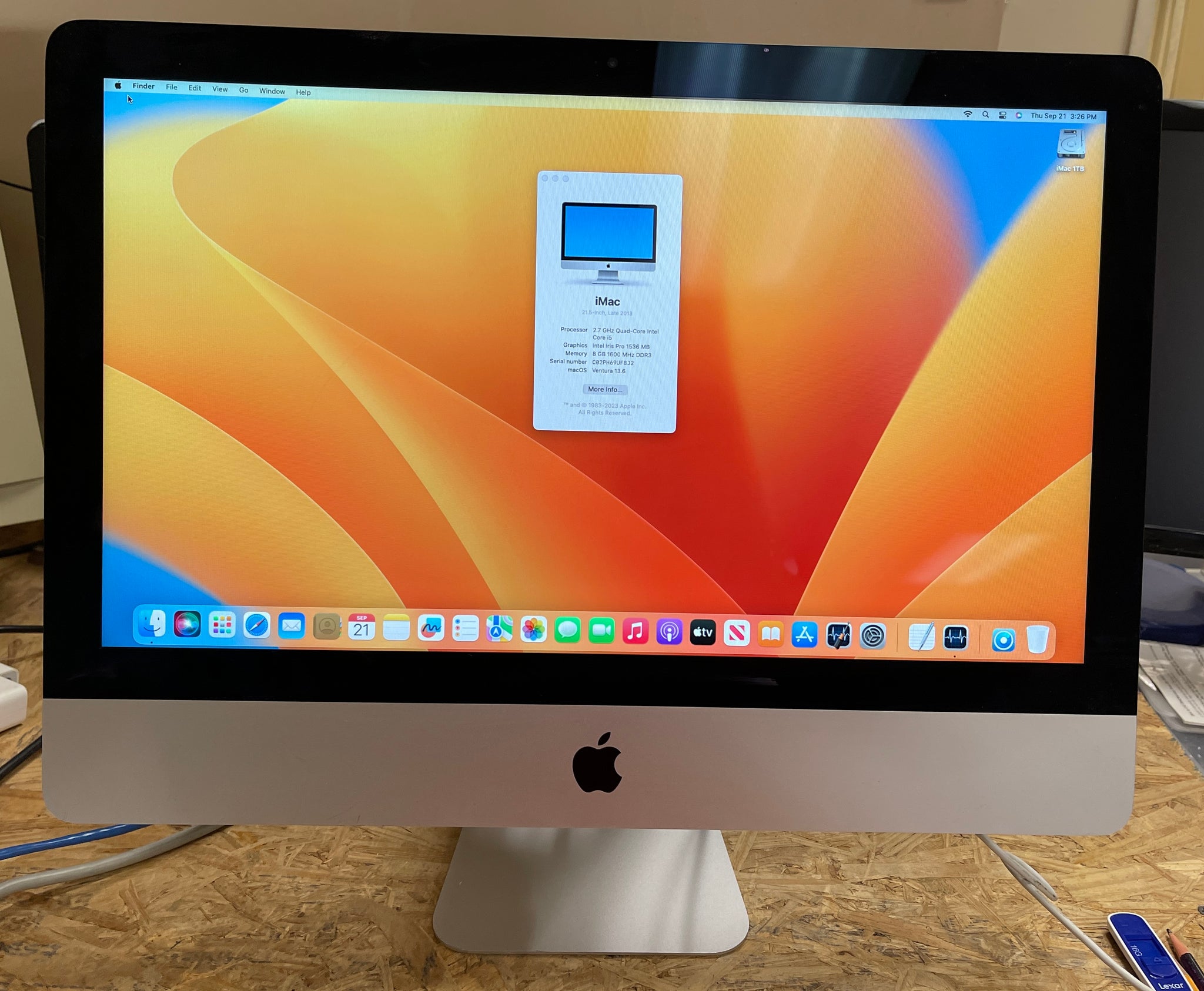 Apple iMac 21.5-inch Late 2013 2.7GHz Quad-Core Intel Core i5 