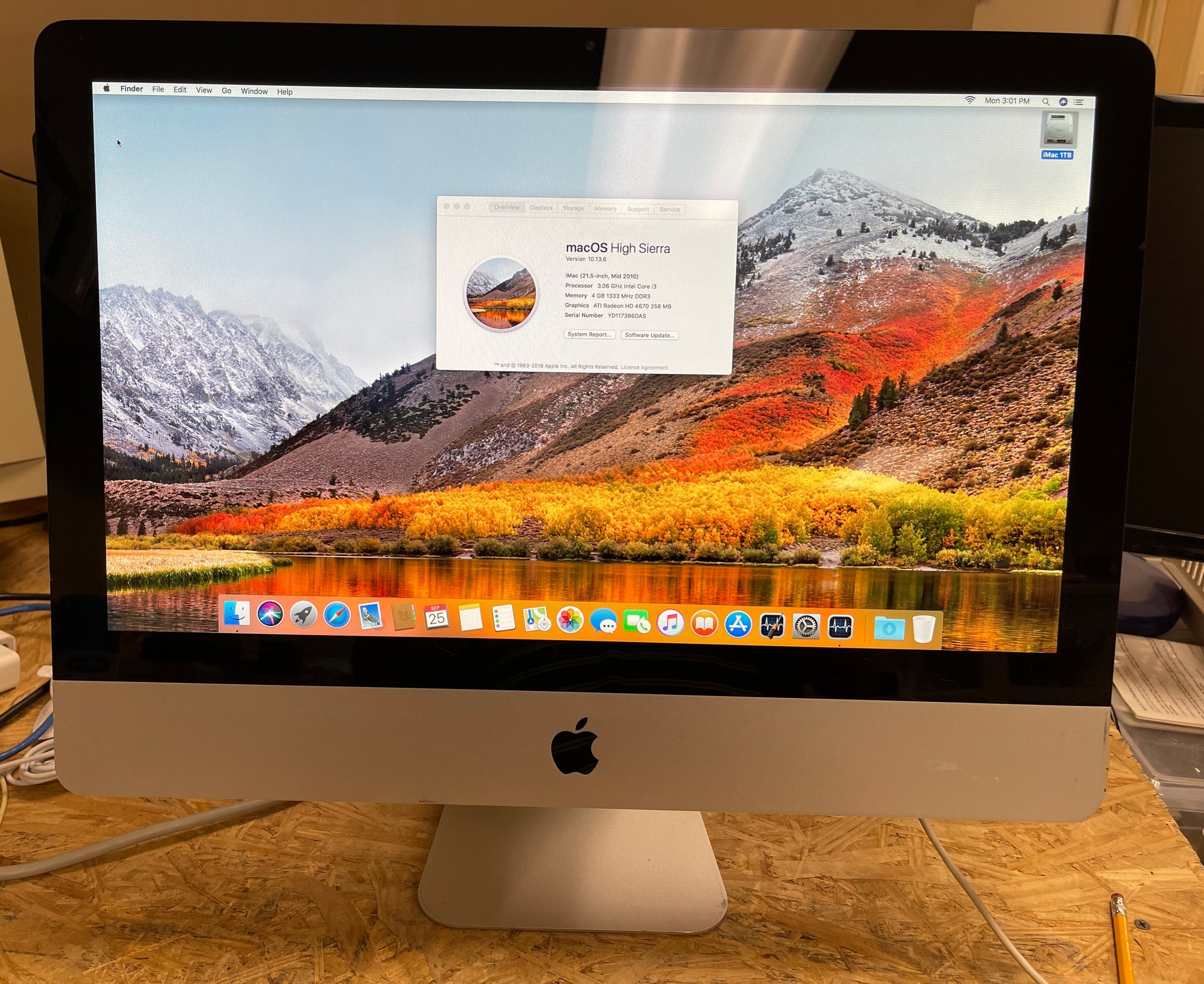 Apple iMac 21.5-inch Mid 2010 3.06GHz Intel Core i3 (MC508LL/A