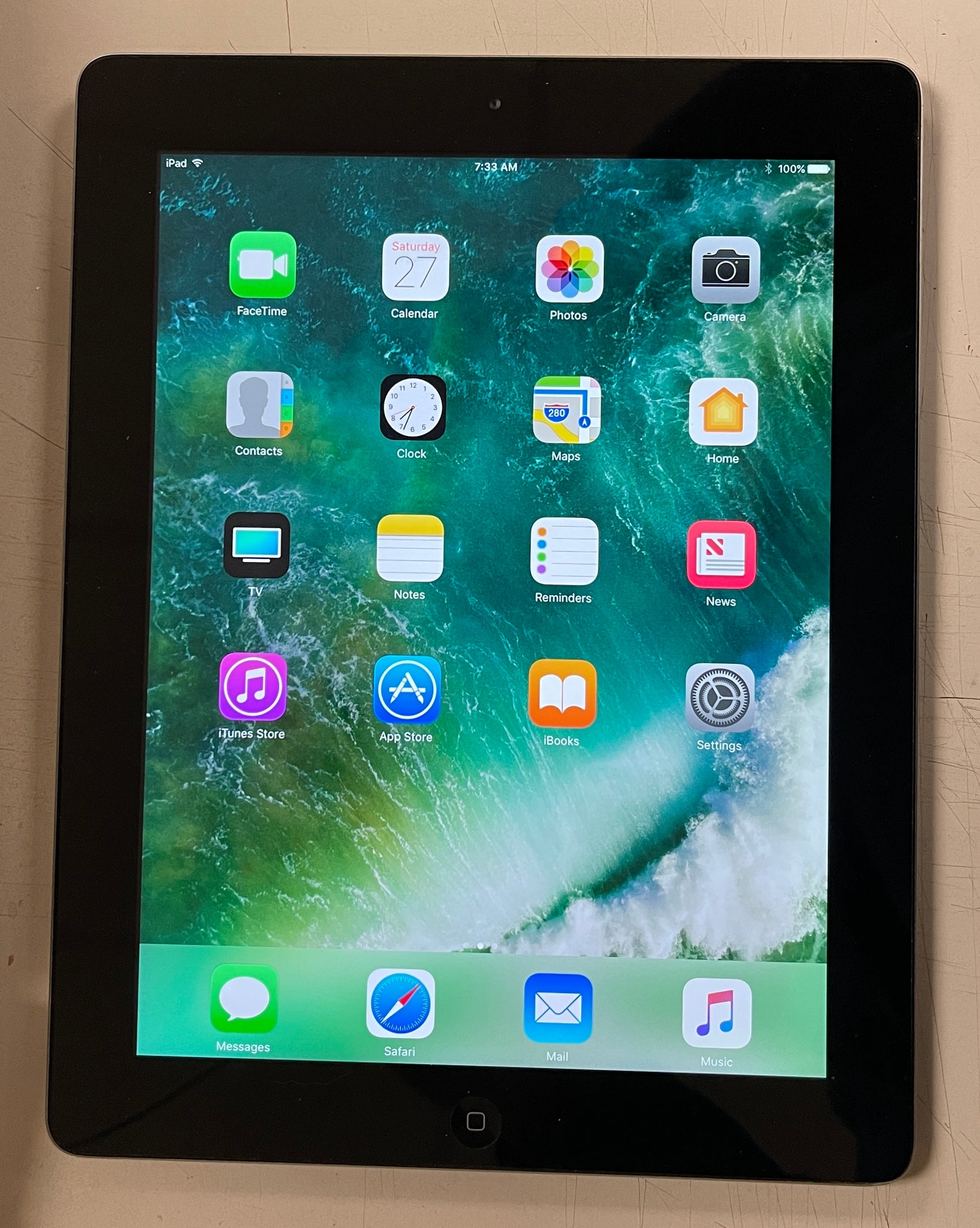 Apple iPad 4th Gen (Wi-Fi Only) 1.4GHz Dual-Core Apple A6X 16GB 