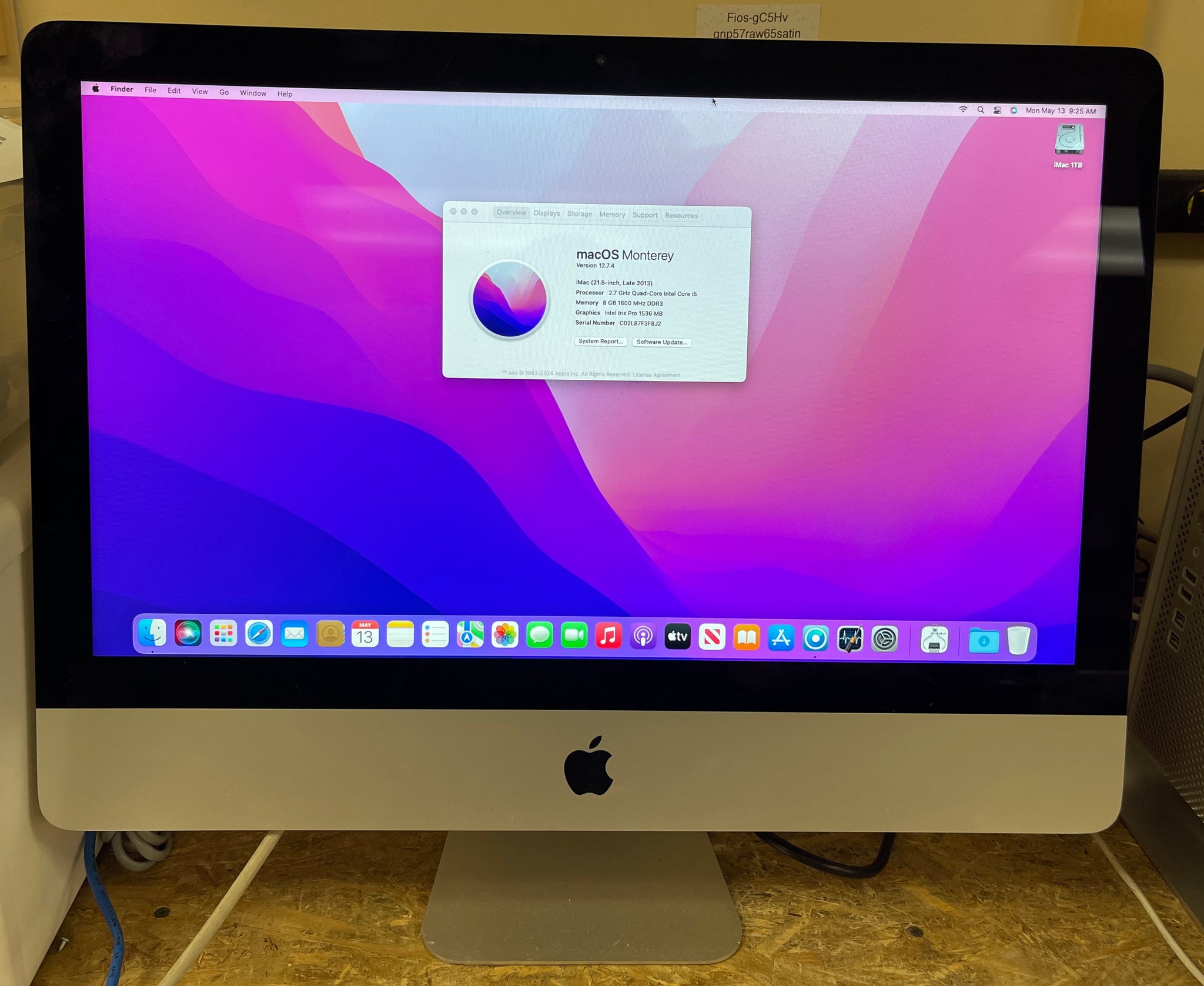 Apple iMac 21.5-inch August 2013 2.7GHz Quad-Core Intel Core i5 