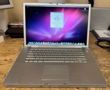 Apple MacBook Pro 15-inch Mid/Late 2007 2.2GHz Intel Core 2 Duo (MA895LL)