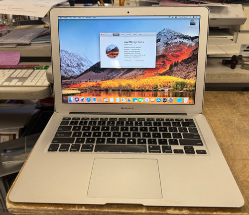 Apple MacBook Air 13-inch Mid 2011 1.7GHz Intel Core i5 (MC965LL/A)