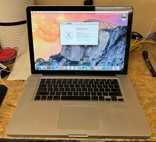 Apple MacBook Pro 15-inch February 2009 2.53GHz Intel Core 2 Duo (MB471LL/A)