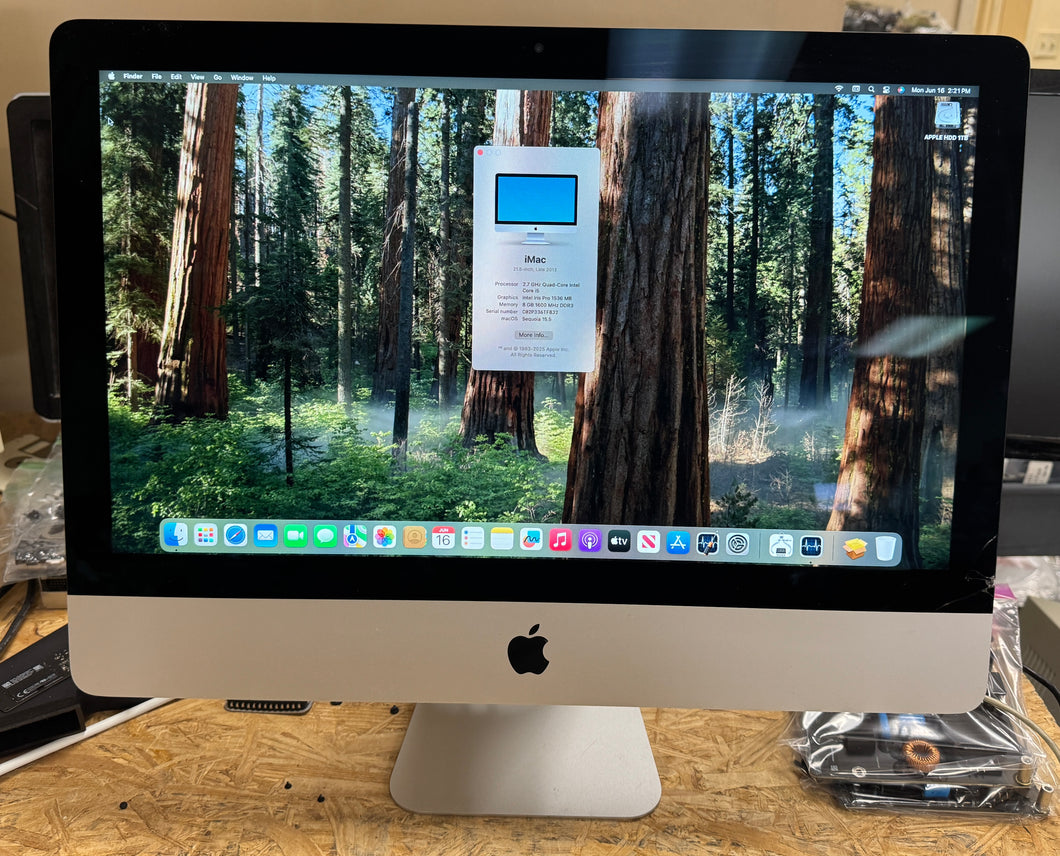 Apple iMac 21.5-inch January 2015 2.7GHz Quad-Core Intel Core i5 (ME086LL/A)