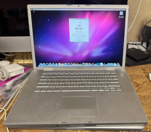 Apple MacBook Pro 15-inch Mid/Late 2007 2.2GHz Intel Core 2 Duo (MA895LL)