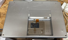 Apple MacBook Pro 15-inch February 2007 2.16GHz Intel Core 2 Duo (MA609LL)