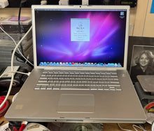 Apple MacBook Pro 15-inch Mid/Late 2007 2.2GHz Intel Core 2 Duo (MA895LL)