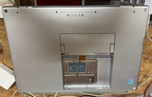 Apple MacBook Pro 15-inch April 2008 2.4GHz Intel Core 2 Duo (MA896LL)