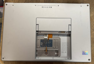 Apple MacBook Pro 15-inch March 2007 2.33GHz Intel Core 2 Duo (MA610LL)