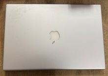 Apple MacBook Pro 15-inch March 2007 2.33GHz Intel Core 2 Duo (MA610LL)