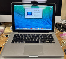 Apple MacBook Pro 13-inch October 2010 2.4GHz Intel Core 2 Duo (MC374LL/A)
