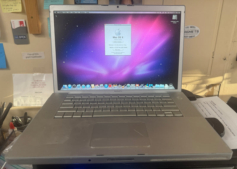 Apple MacBook Pro 15-inch 2.16GHz Intel Core 2 Duo (MA609LL