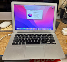 Apple MacBook Air 13-inch November 2015 1.6GHz Dual-Core Intel Core i5 (MJVE2LL/A)