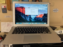 Apple MacBook Air 13-inch November 2010 1.86GHz Intel Core 2 Duo (MC503LL/A)