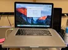 Apple MacBook Pro 15-inch Mid 2009 2.8GHz Intel Core 2 Duo (MB986LL/A)