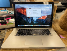 Apple MacBook Pro 15-inch Early 2011 2GHz Intel Core i7 (MC721LL/A)