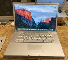 Apple MacBook Pro 15-inch Mid/Late 2007 2.2GHz Intel Core 2 Duo (MA895LL)