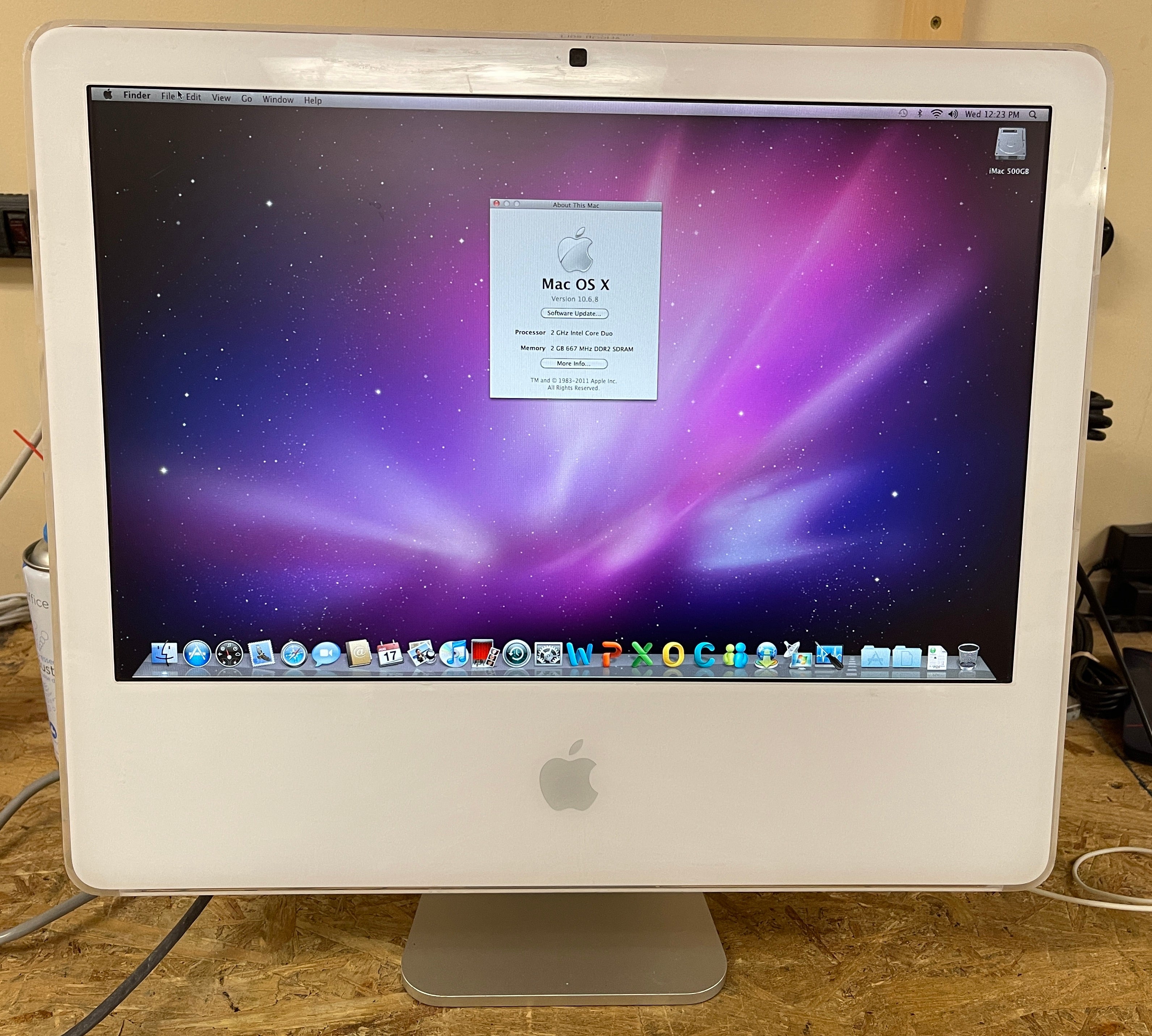 Apple iMac 20-inch Early 2006 2GHz Intel Core Duo (MA200LL