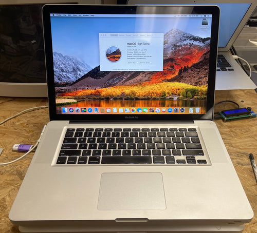 Apple MacBook Pro 15-inch Late 2011 2.2GHz Intel Core i7 (MD318LL/A)