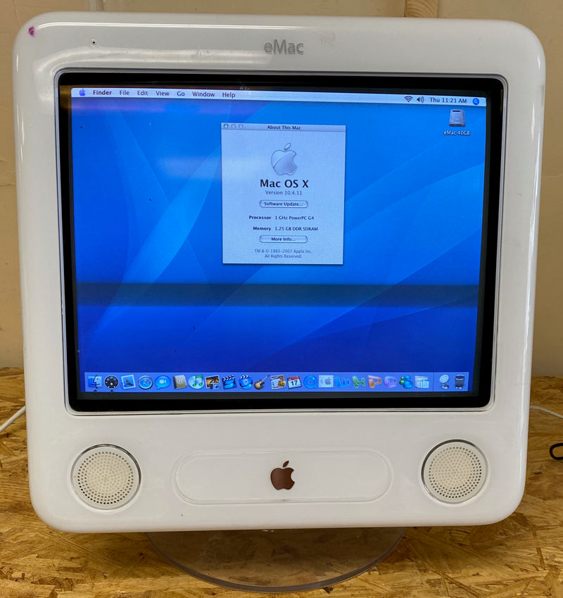 Apple eMac G4 USB 2.0 1GHz (M9425LL/A) – UNICOM, Inc.