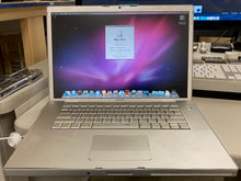 Apple MacBook Pro 15-inch June 2006 2GHz Intel Core Duo (MA464LL/A)