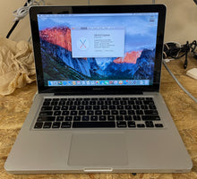Apple MacBook Pro 13-inch Mid 2009 2.26GHz Intel Core 2 Duo (MB990LL/A)