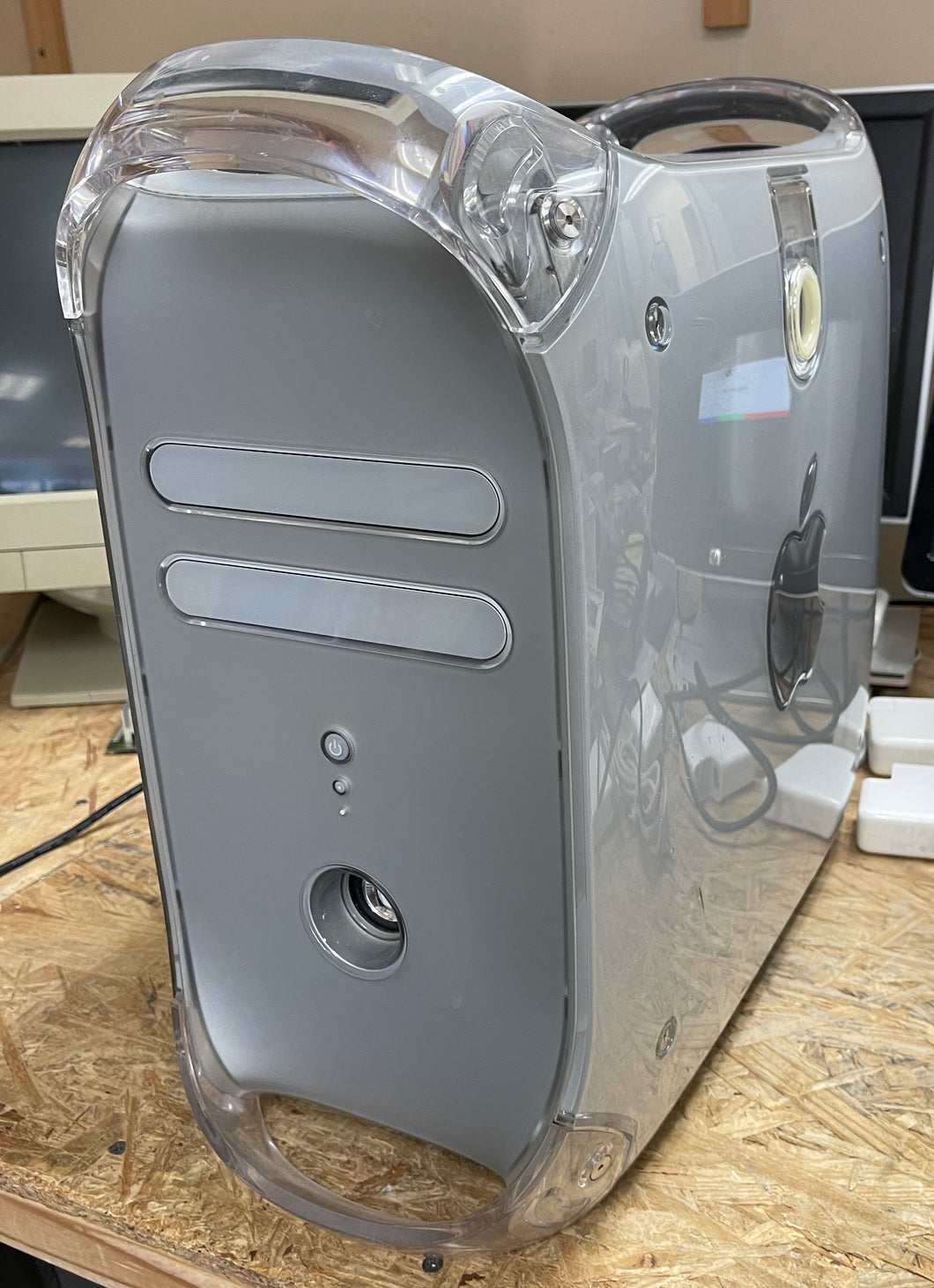 Apple Power Mac G4 Quicksilver 2002 March 2002 933MHz (M8666LL/A)