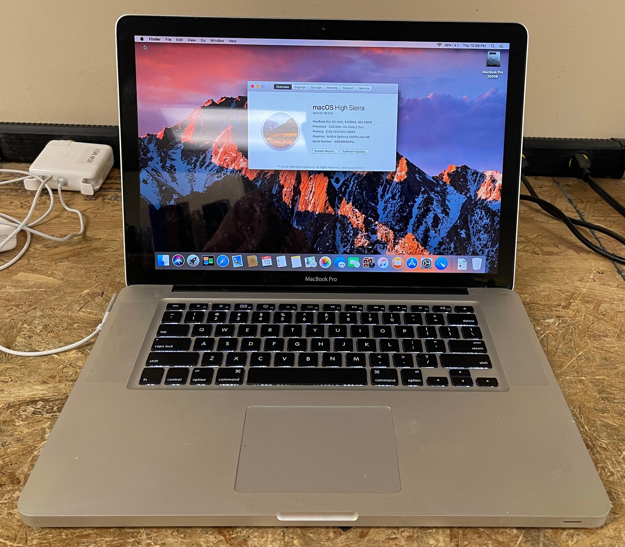 Apple MacBook Pro 15-inch September 2009 2.53GHz Intel Core 2 Duo