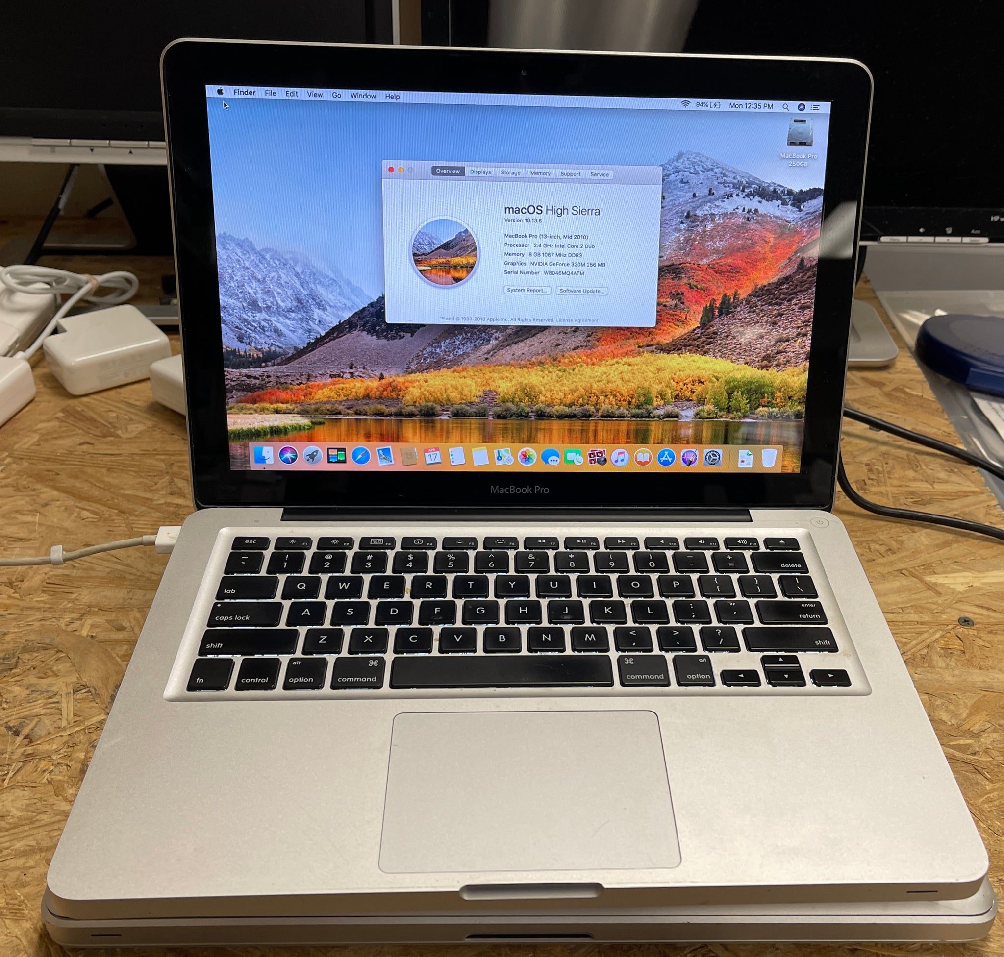 Apple MacBook Pro 13-inch Mid 2010 2.4GHz Intel Core 2 Duo